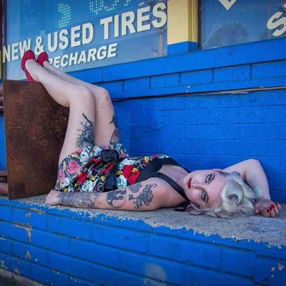 Meet your Posher, Ariana - Picture 3 of 8